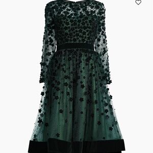 NWT Mac Duggal Emerald Floral Appliqué Velvet Detail Long Sleeve Dress